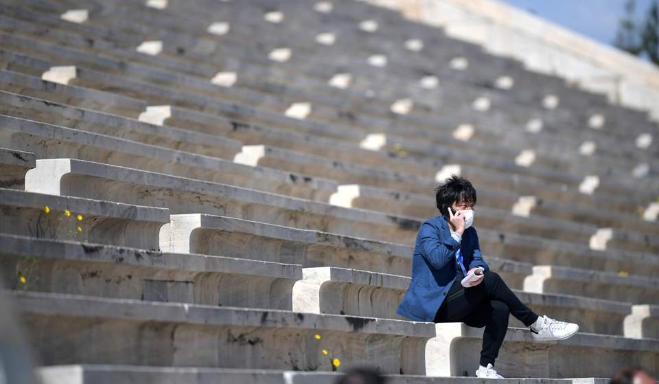 2020-03-19t112225z_829784931_rc2zmf92tz4e_rtrmadp_3_olympics-2020-flame-handover-thumb-large--2-thumb-large