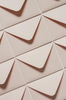 photo-1563225409-127c18758bd5